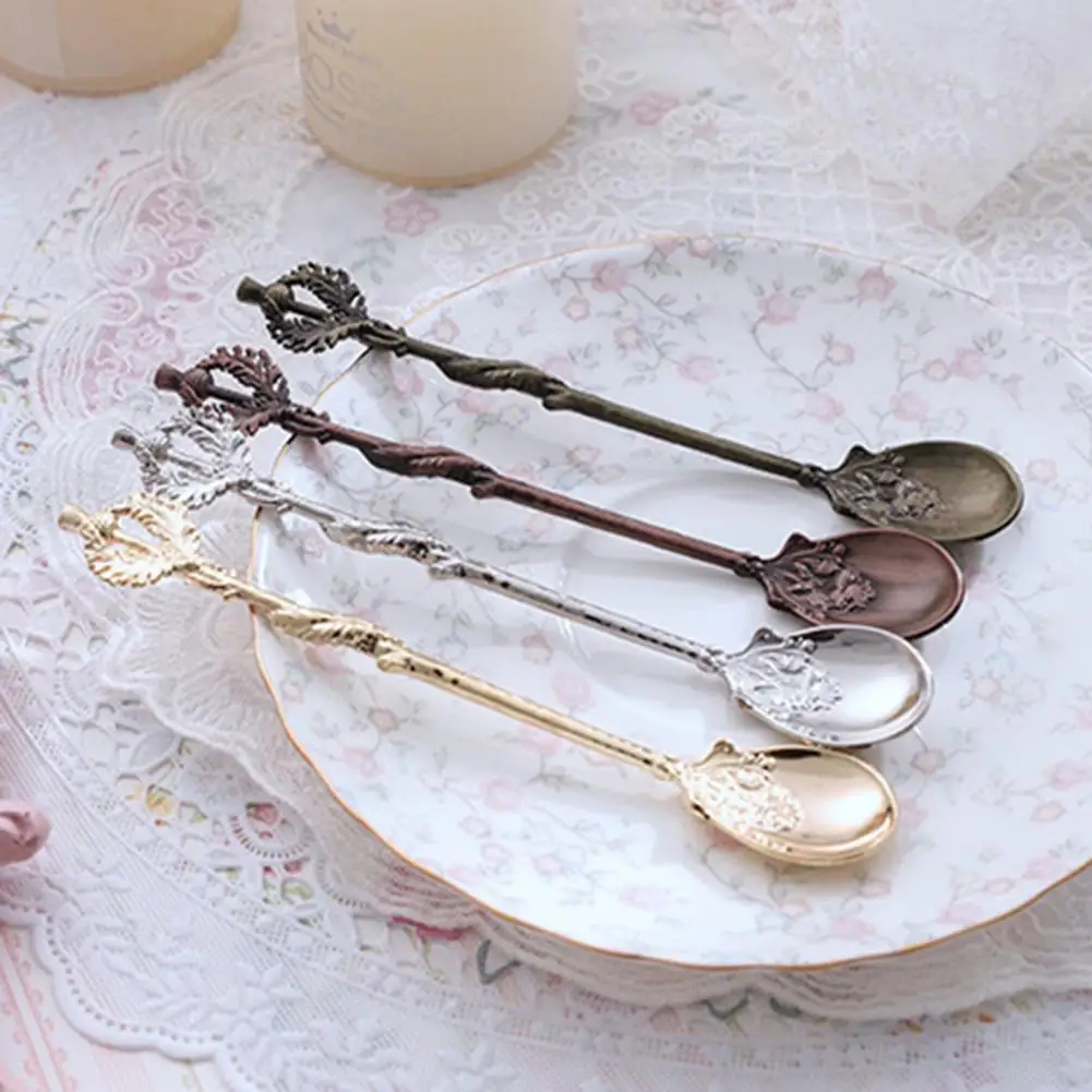 Coffee Spoon Durable Durable Stir Bar Spoon Mini Royal Style Zinc Alloy Carved Fruit Dessert Spoons for Kitchen