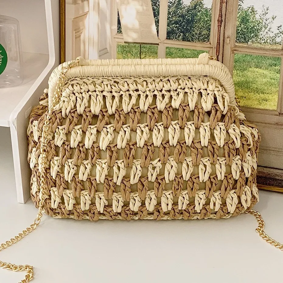 

2025 Vintage Woven Clutch Bag Womens Wrinkled Shell Straw Crossbody Chain Beach Boho Purse for Vacation Summer