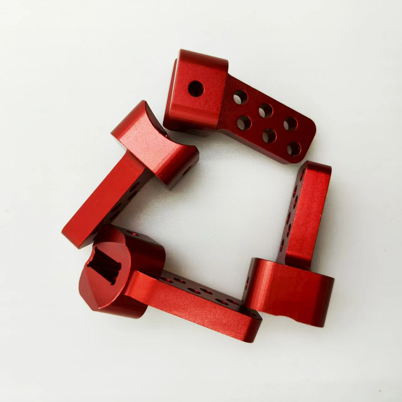 

CNC aluminum alloy rear upper connecting rod riser multi angle anti squatting bracket, suitable for 1/10 drilling rig track type