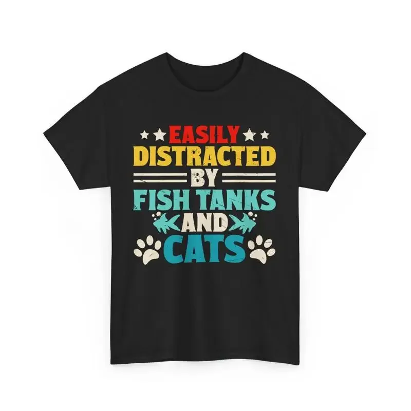 Leicht abgelenkt von Aquarien und Katzen. Lustiges T-Shirt CaT