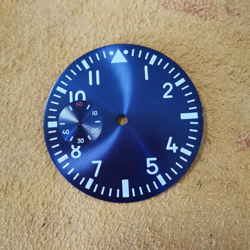 Watch accessories Watch dial Smooth diameter of 38.9mm Classic pilot Blue sterile dial Green luminous thickness of 0.4mm