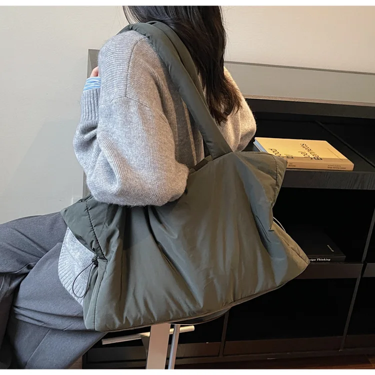 Herbst Winter Baumwolle Umhängetasche Frauen Stilvolle Tote Satchel Handtasche Geräumige Nylon Geldbörse für Arbeit Pendeln und Reisen – Detail 39