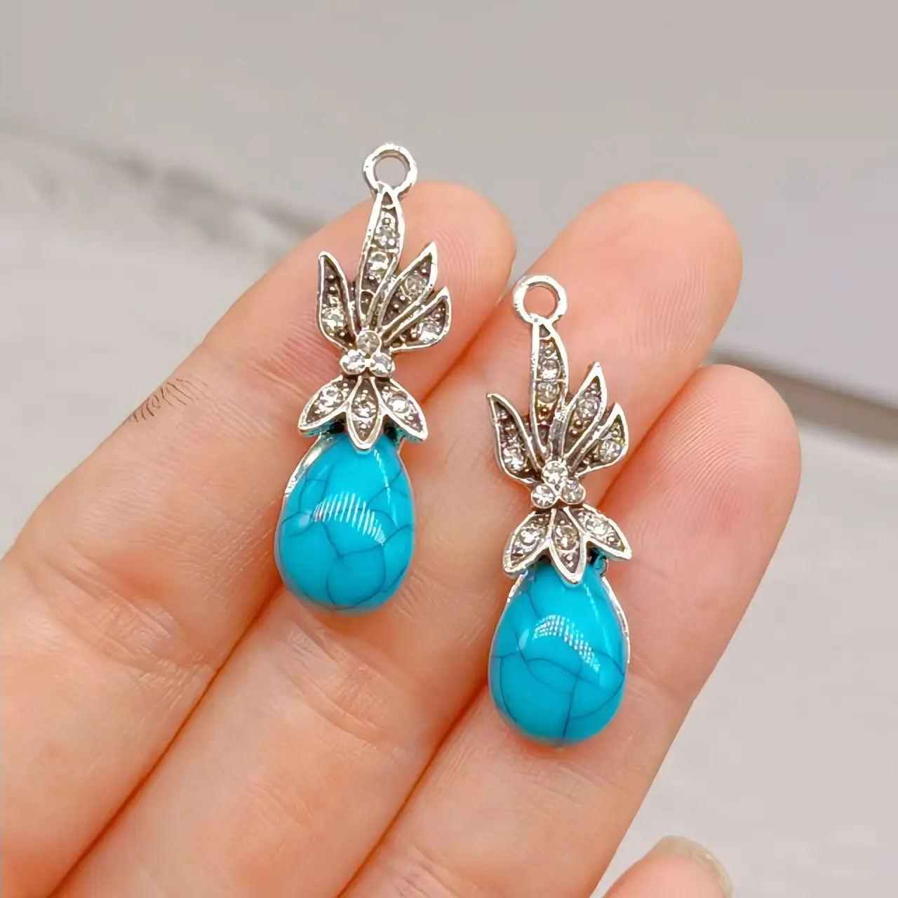 

30 шт., европейские и американские богемные серьги с кисточками из соснового камня, серьги в стиле ретро, персонализированные тибетские уши, тибетские уши