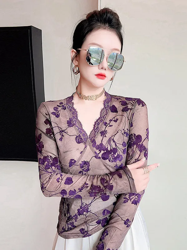 Retro Lace Style Long Sleeve V-Neck Printed T-Shirt Women's Base Layer Top Design Sensation Autumn Winter New Arrival