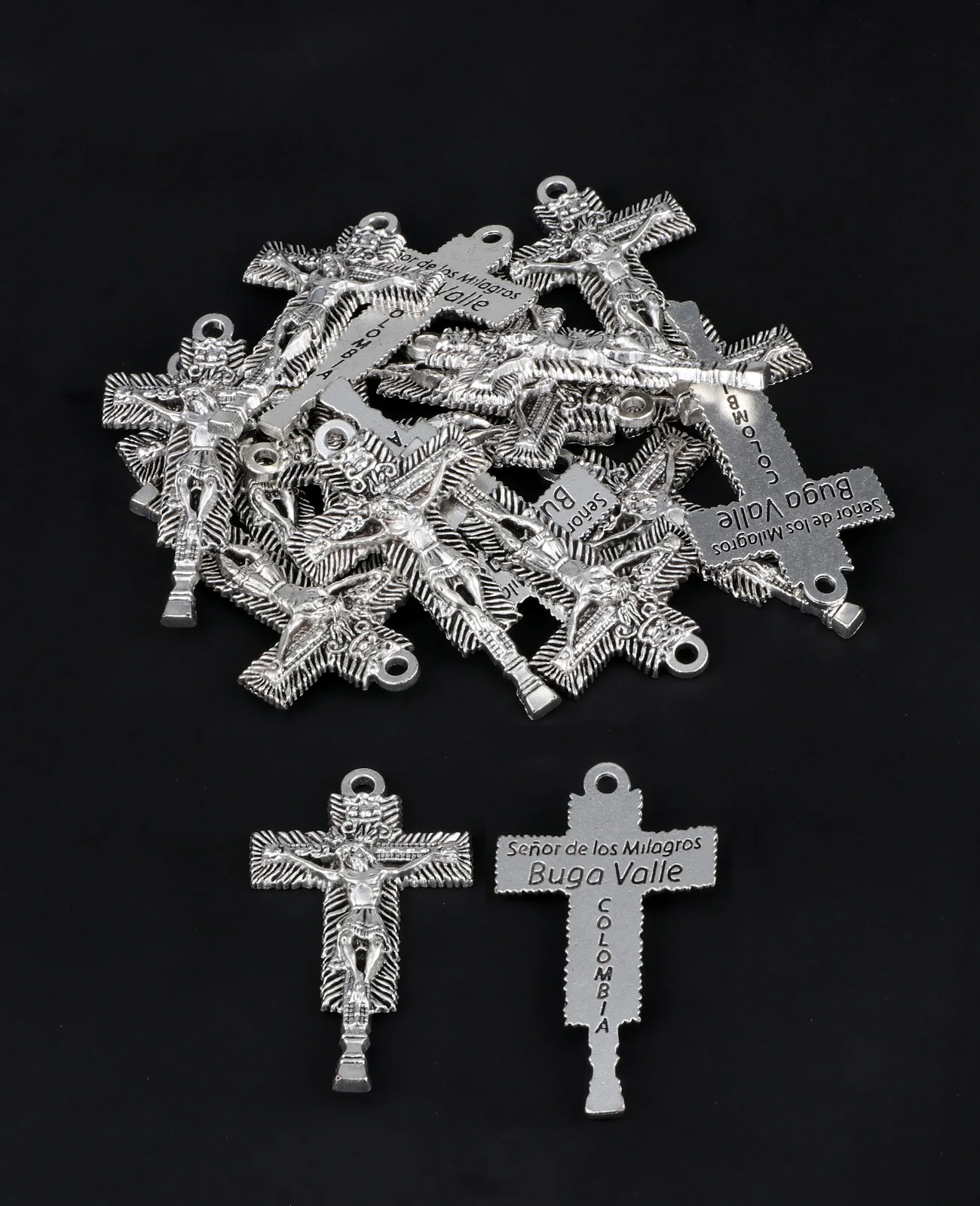 5 uds nuestro Señor de los milagros de Buga Colombia colgante crucifijo Jesucristo Señor de los milagros dijes accesorios DIY