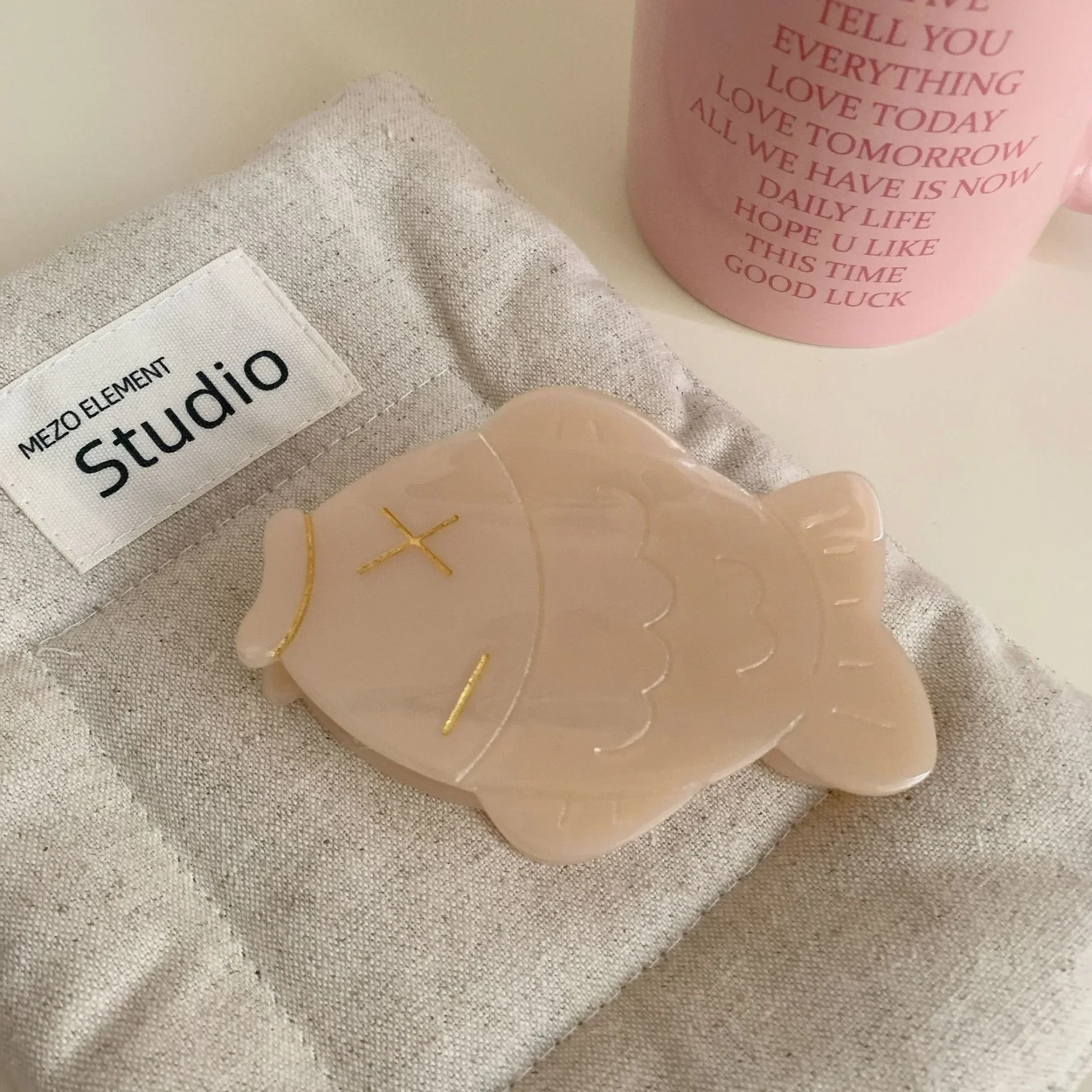 Рисунок 6 - BYL новые заколки для волос в виде осьминога