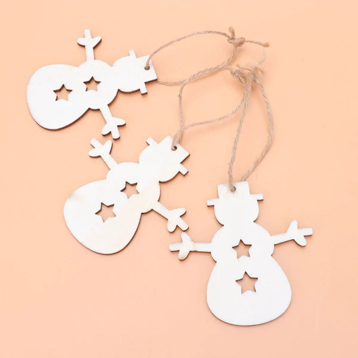 

30Pcs Wood Christmas Pendants Blank DIY Painting Tags Xmas Hanging Ornaments for Tree Wall Porch Holiday Decorations