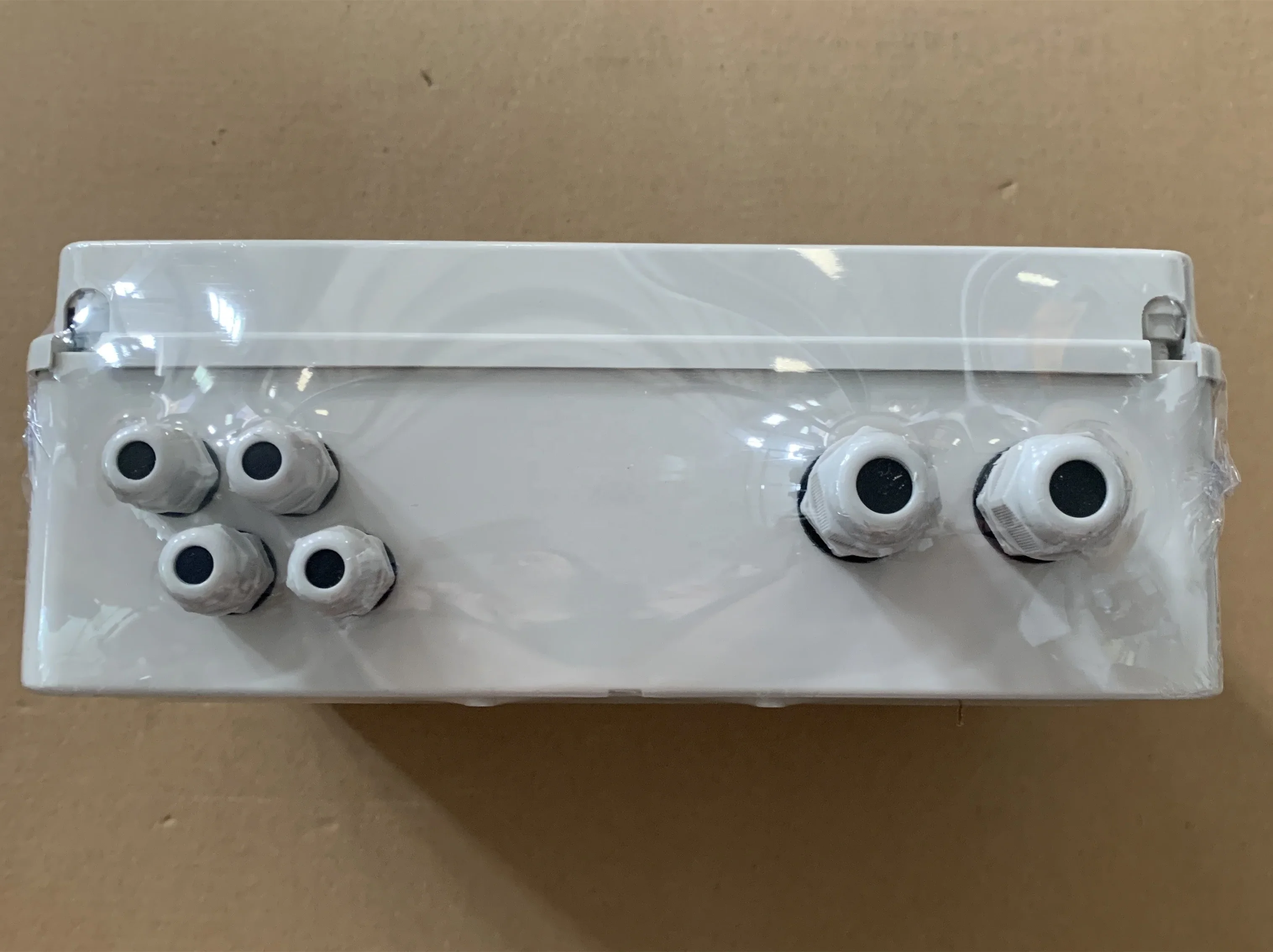 PEACE TLF Climate Controller R-Tron 612 Made in Thailand 12 Stage 3  Temperature  Sensor 1 Humidity  Sensor Use in Poultry and S