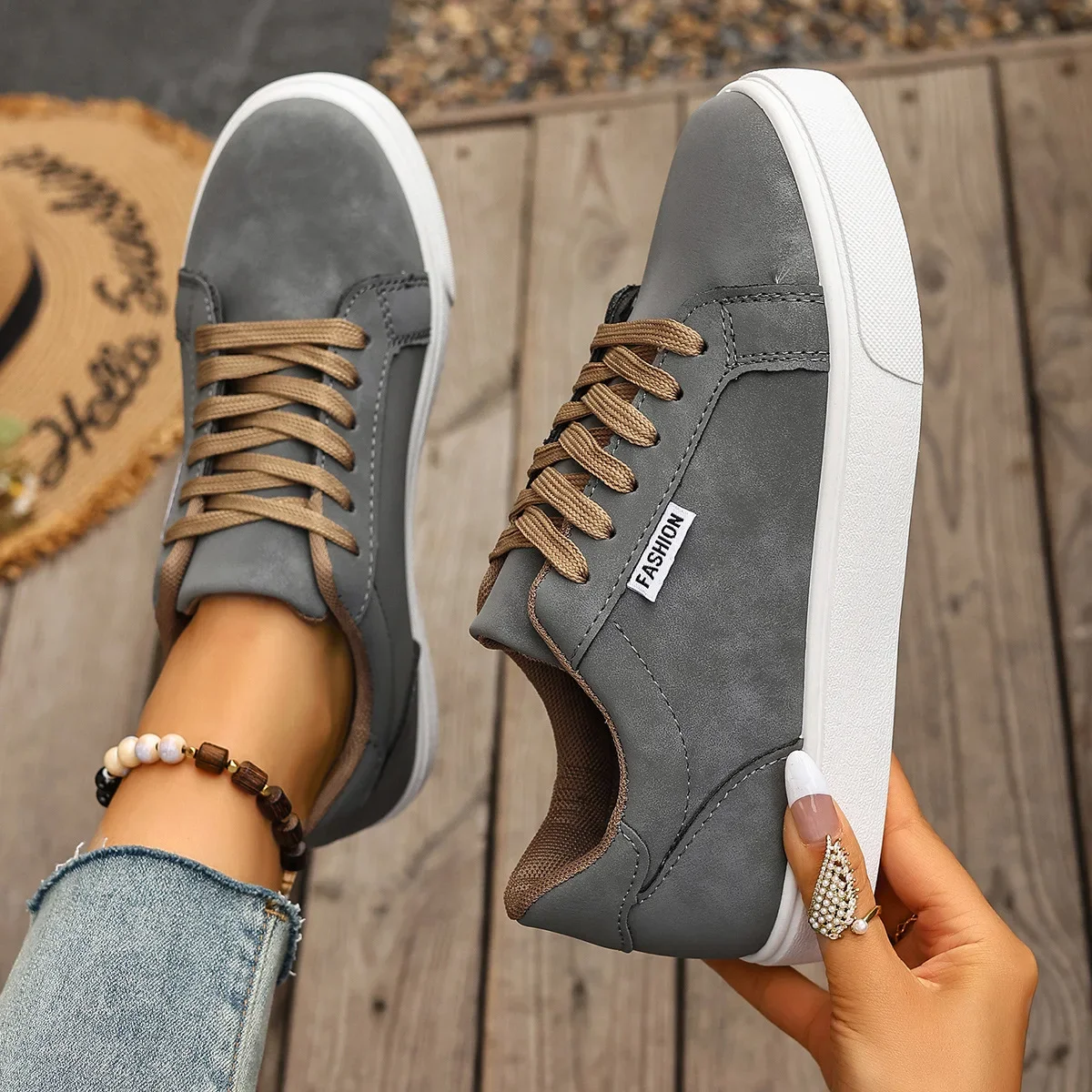 2026 Neue Modische Damen Schnürschuhe Vulkanisierte Schuhe Flache Dicke Sohle Casual Sneakers für Studenten Outdoor-Sport Wandern – Detail 5