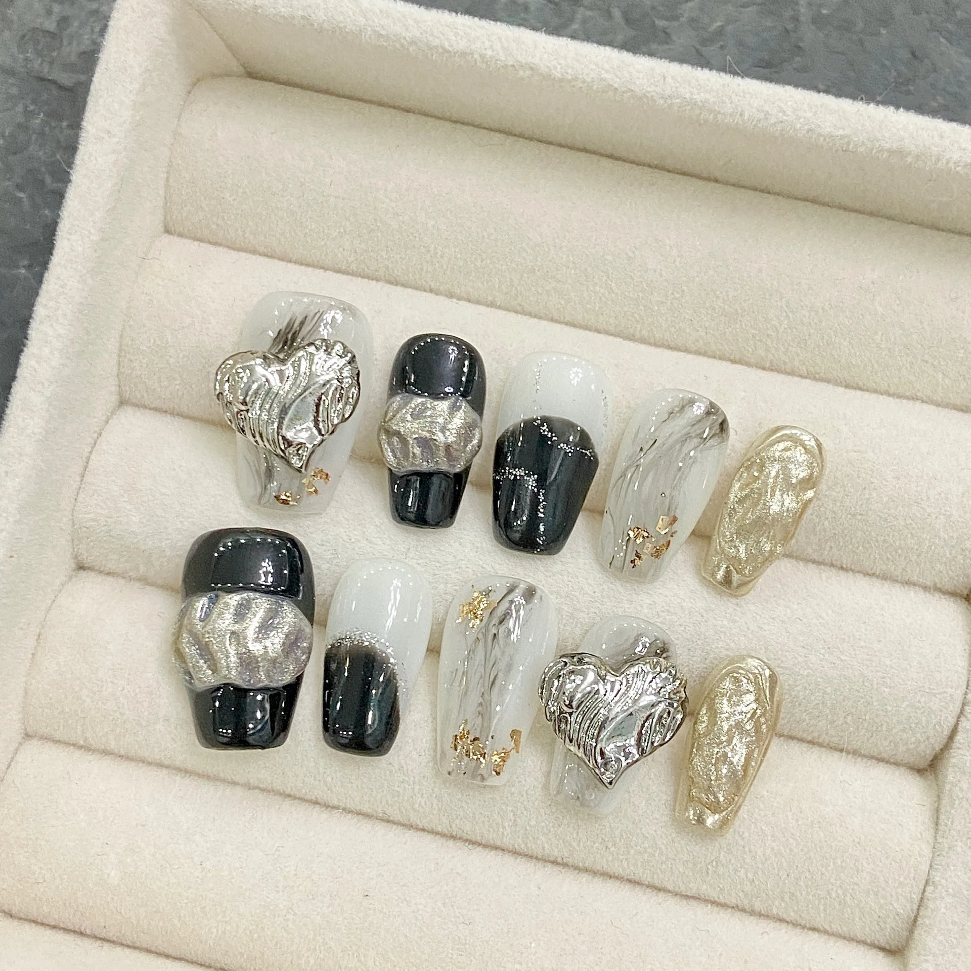 

Короткие квадратные накладные ногти ручной работы, роскошные накладные ногти Advanced Sense y2k ручной работы, простые съемные аксессуары для дизайна ногтей