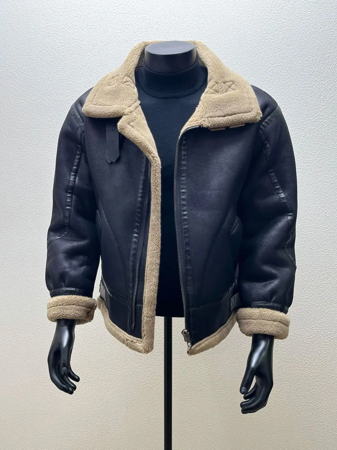 

Мужская утепленная куртка с цветными вставками, роскошная верхняя одежда для осени и зимы, из полиэфирного волокна, с длинными рукавами, приталенного кроя, без капюшона.