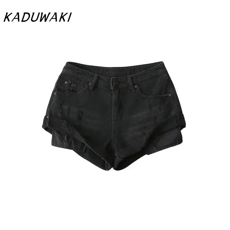 KADUWAKI 2024 Spring and Summer New Low-waisted Button Denim Shorts Fashion Design Leg Flap Spicy Girl Wide-legged Super Shorts