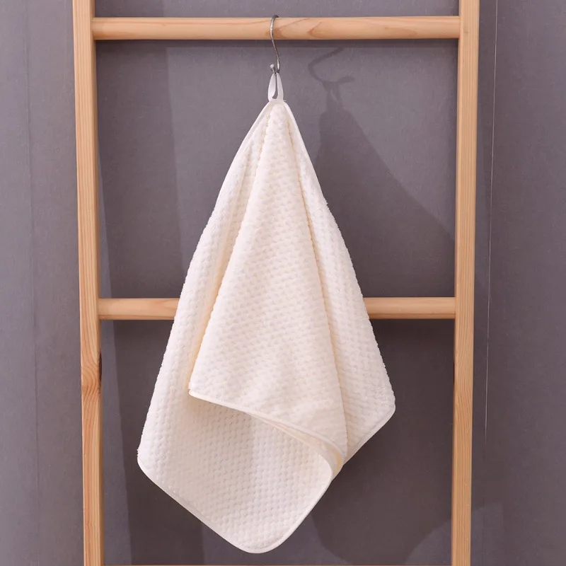 순수 폴리에스터 워프 니트 코랄 벨벳 파인애플 플래드 타월 대형 바스타월 부드럽고 흡수력 좋은 보풀 없는 자수 바스타월