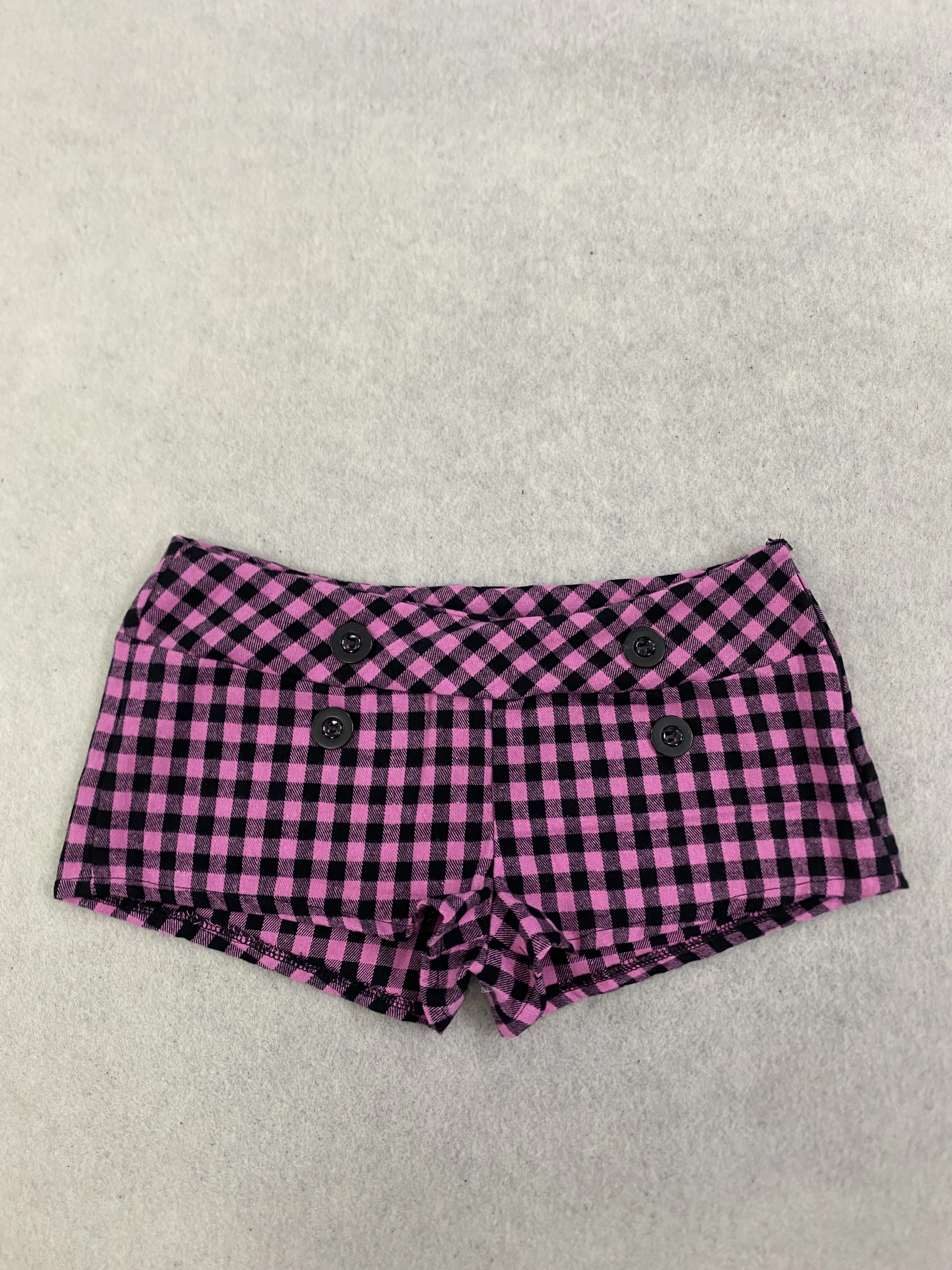 Y2K Süße und Coole Karierte Kurze Hotpants mit Niedriger Taille, Knöpfen und Schlankem Kariemuster, Sommer-Streetwear-Shorts für Mädchen. – Detail 10