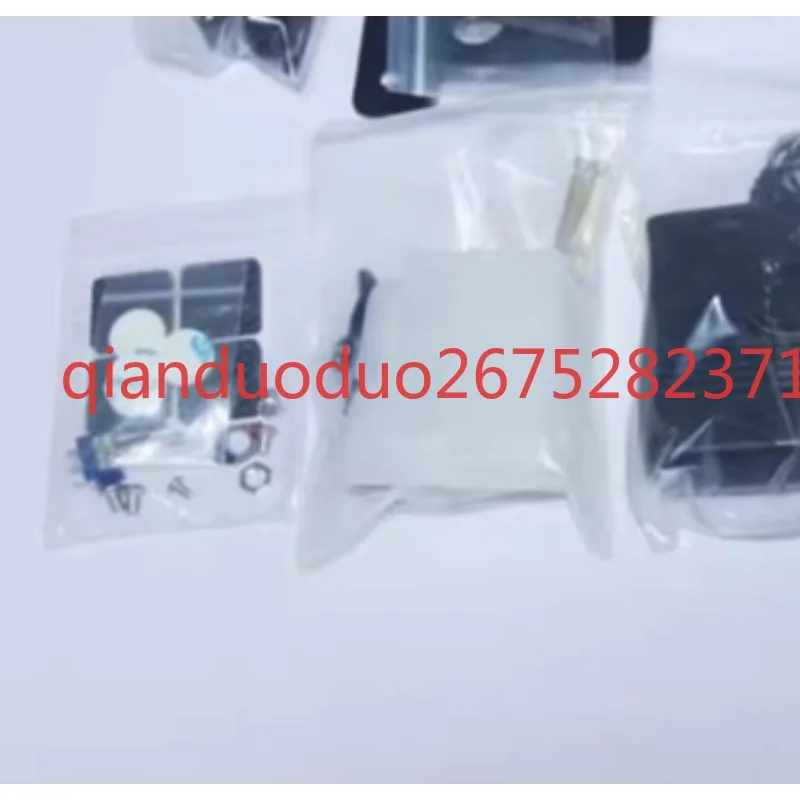Suitable for Tuoyang L200 double cylinder air-cooled methanol engine assembled metal toy engine AC spare version can be started