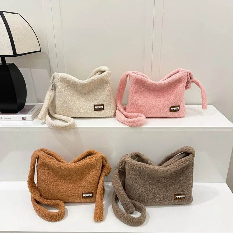 

Luxury Ladies Elegant Vintage Leather Handbag Trendy Commuter Classic Elegant Women's Casual Simple Fashionable Crossbody Bag