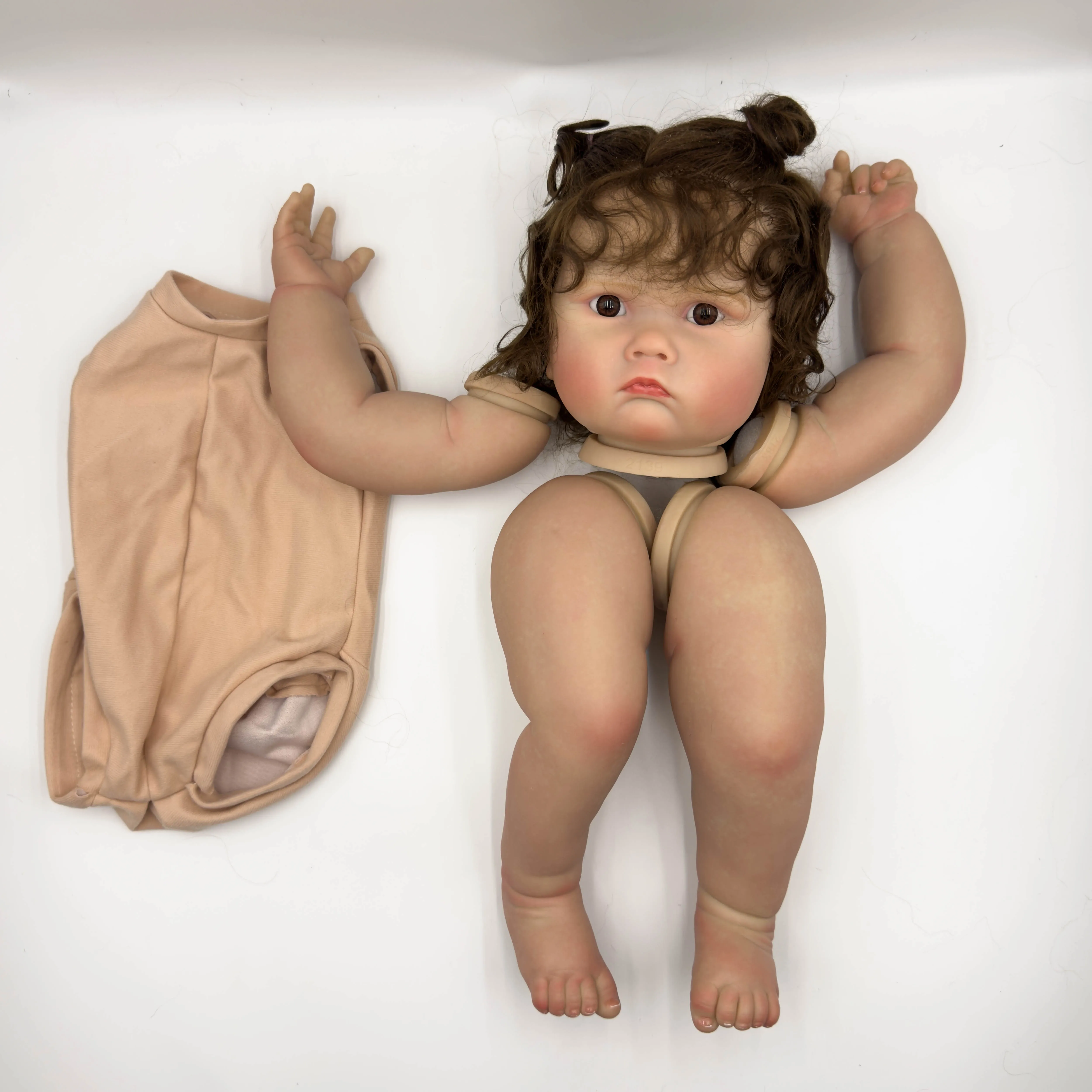 NPK 24 นิ้ว Charlotte Lifelike ที่ยังไม่เสร็จ Reborn ตุ๊กตาชุดทาสี DIY ของเล่นตุ๊กตาชิ้นส่วนผมหยิกสีน้ําตาล