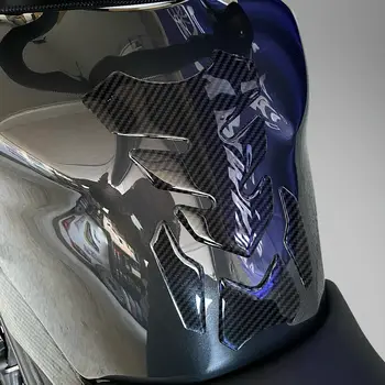 Ochranná podložka na nádrž motocyklu s karbonovým vzhledem, univerzální samolepka pro Kawasaki, Honda, Yamaha, Suzuki, Aprilia, Benelli 12 nejlepší prodej Kryt nádrže Suzuki Gixxer SF - №1