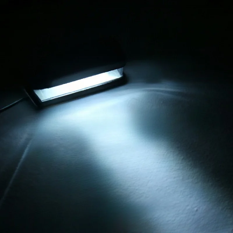 Suitable for Land Rover Defender 90/110/130 LED License Plate Light Tail Signal Light Indicator Light