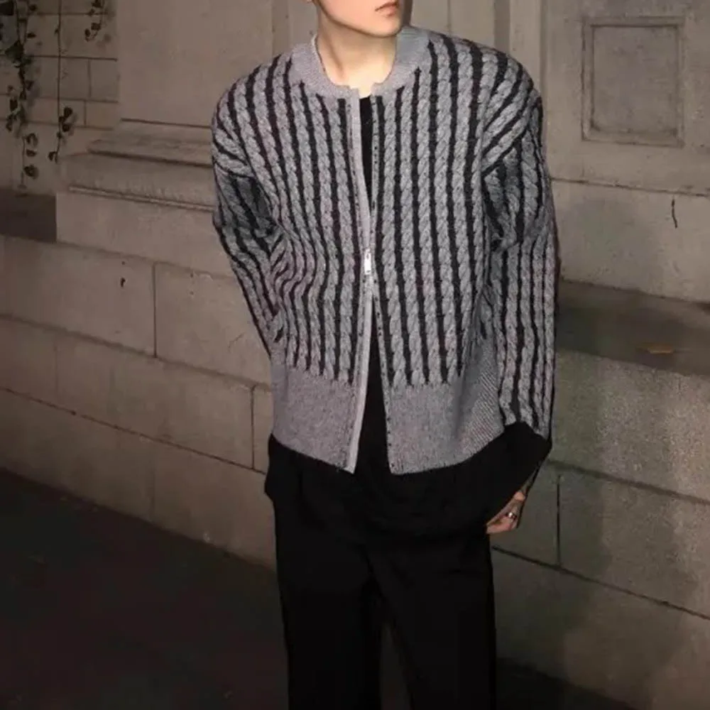 

Autumn Men's Striped Knitted Cardigan Sweater American Retro Fashion Trend High Street Loose Casual Niche Men's Tops 2025