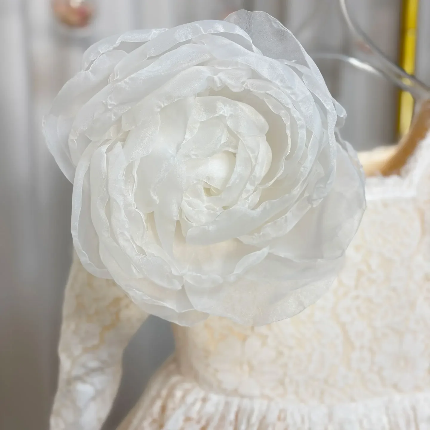 Sukienka dla dziewczynki w kolorze liliowym, na jedno ramię, z kwiatami, szampańska, księżniczka, dziecięca, na wesele, urodziny, z długim rękawem, suknia balowa J154