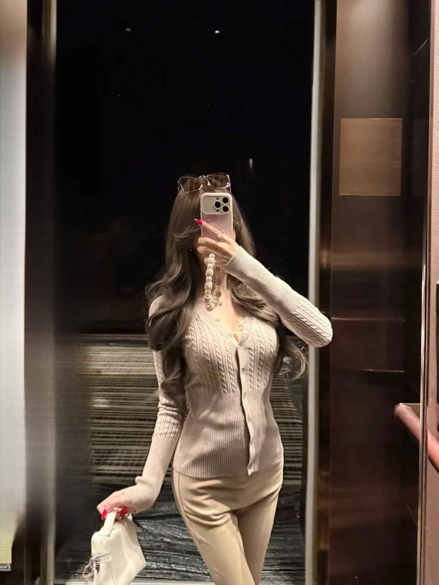 

CCZEE Lace Twist Long Sve V-Ne Knitted Sweater Women's Autumn Winter Vintage Ele Top Thiened Knitted Faion