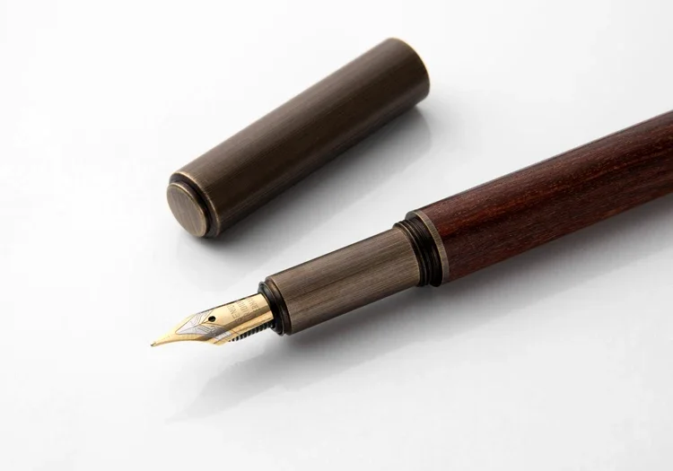 Luxuriöser Retro-Holz-Bronze-Füllfederhalter für Büro, Business, Schreiben, Kunst, Kalligraphie, Tintenstifte, 0,5 mm, für Schüler, Studenten, Schreibwaren, Geschenke – Detail 10