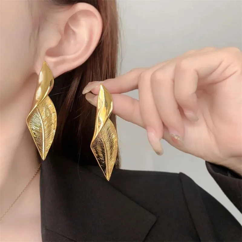 

Fashion metal cold style exaggerated leaf earrings niche design unique earrings for women