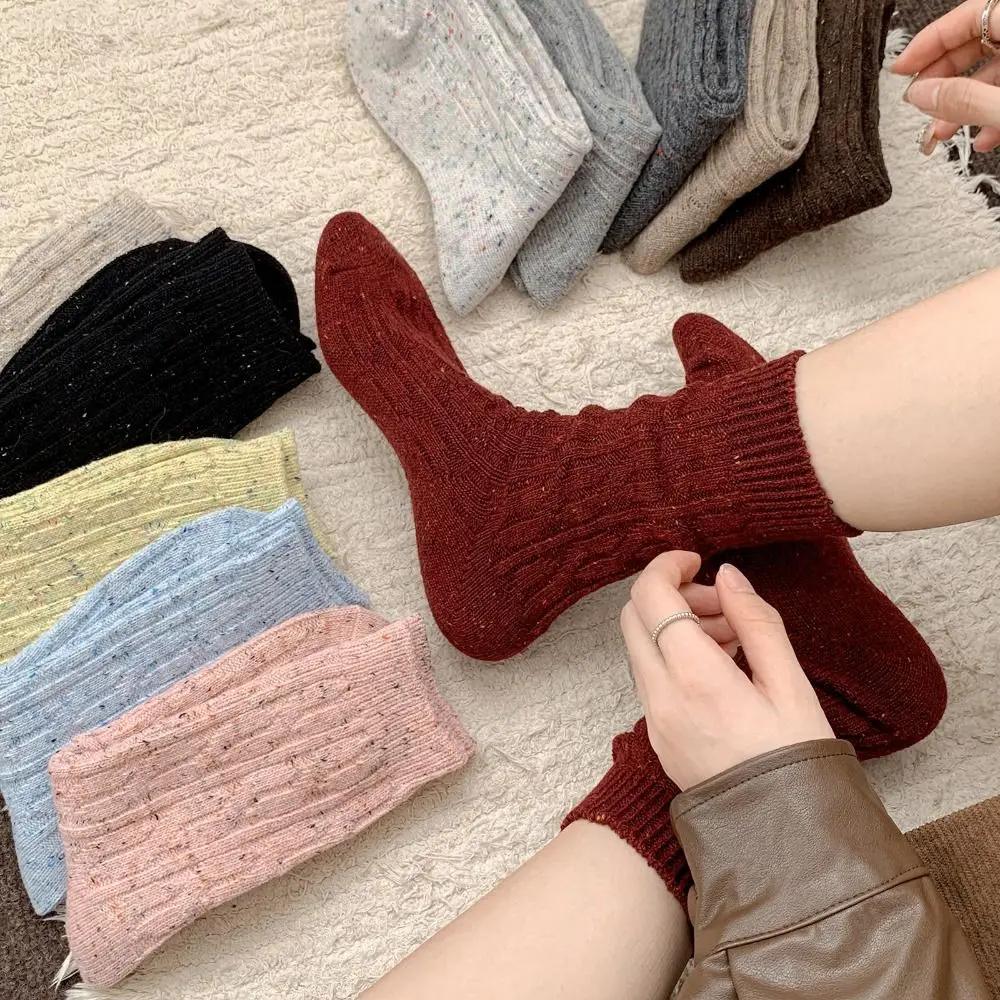 

Trendy Thick Women's Wool Socks Striped Comfortable Warm Winter Socks Simple Crew Socks Autumn Season