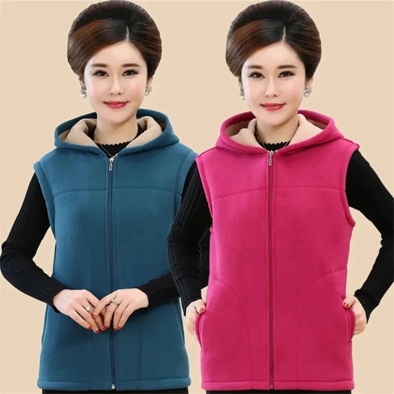 FallWinter Middle-Aged Elderly Hooded Vest Coat Women  New Large Size Sleeveless Jacket Polar Fleece Padded Waistcoat Ladies Top