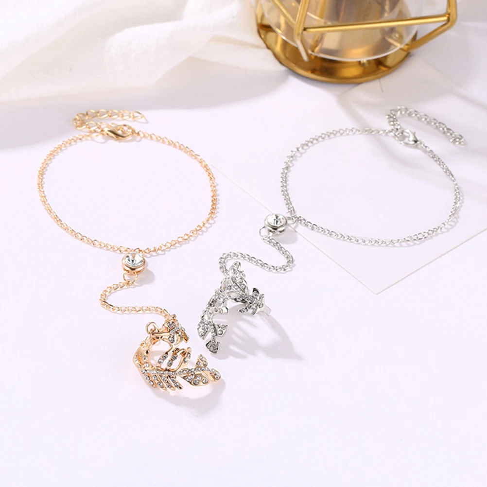 Stylish Golden Hand Bracelet Lightweight Durable Women'S Finger Ring Chain Jewelry Fashionable Hand Adorn Alloy Finger Chain