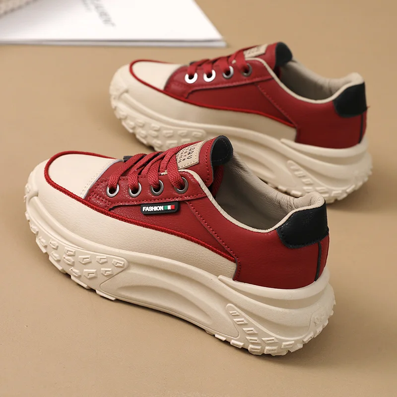 Autumn 2023 casual sports shoes Korean version of running shoes platform shoes to increase the height of women\'s father shoes