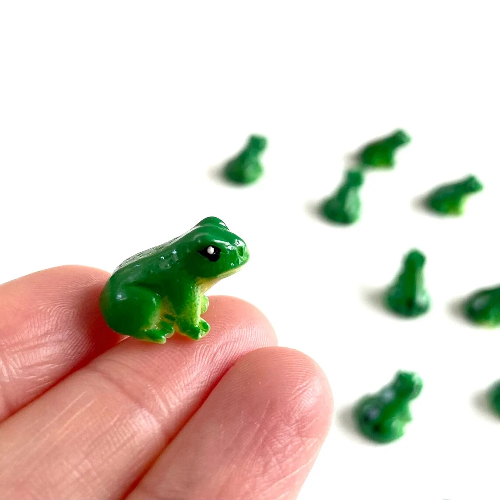 5/10Pcs Resin Mini Frogs Miniatures, Tiny Figurines Fairy Garden Ornament, Micro Landscape DIY Craft Decoration