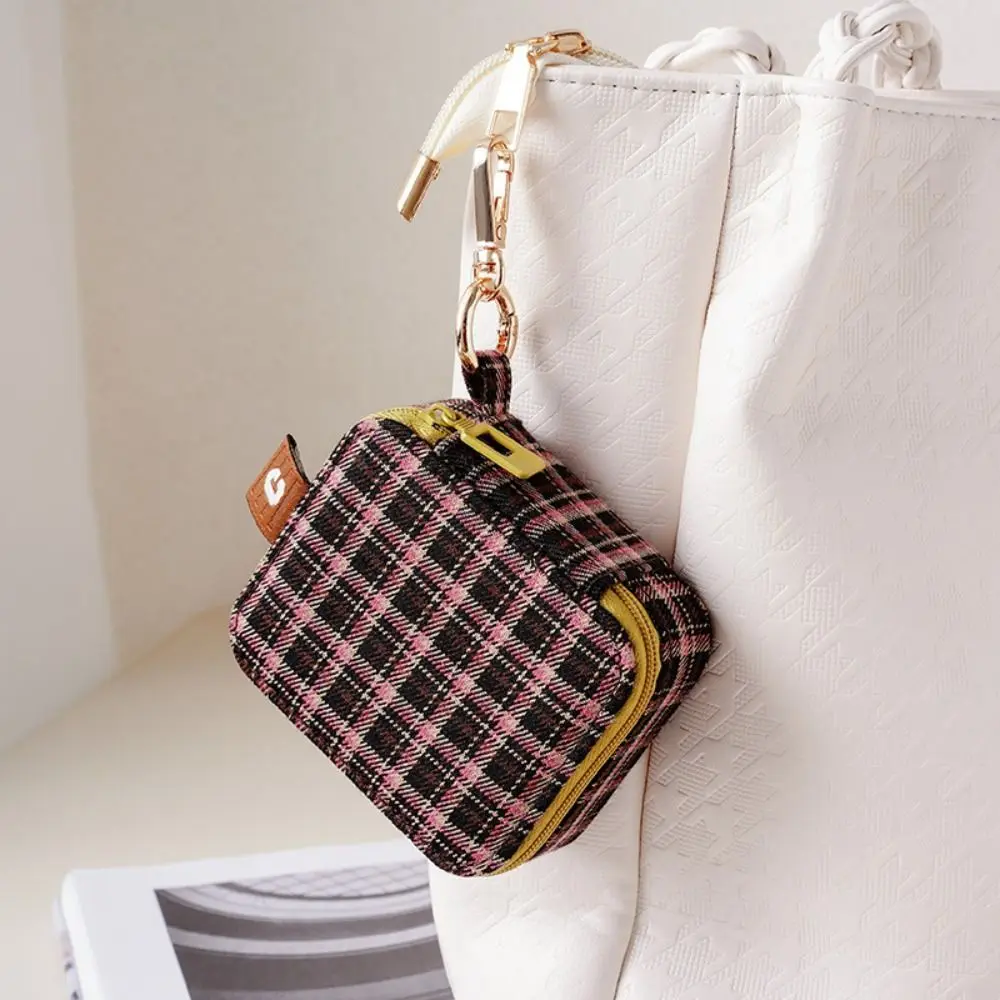 

Retro With keychain Jewelry Storage Case Lightweight Square Ring Box Grid pattern Luxury Earrings Necklace Organizer Outdoors