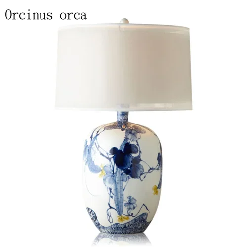 New Chinese style simple bedroom bedside lamp hand-painted blue and white porcelain table lamp living room decoration table lamp