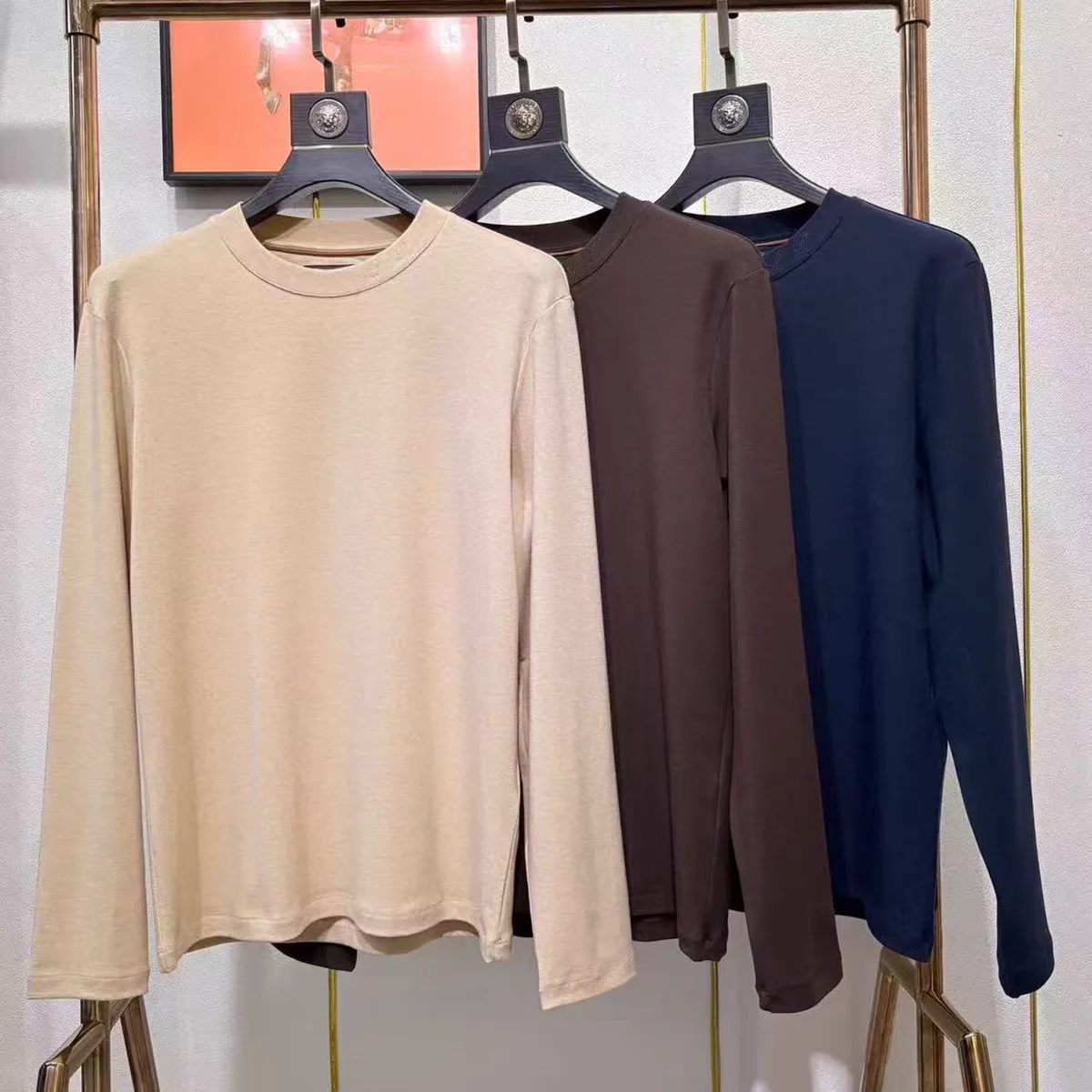 

LP letter embroidered simple cotton round neck long-sleeved bottoming shirt