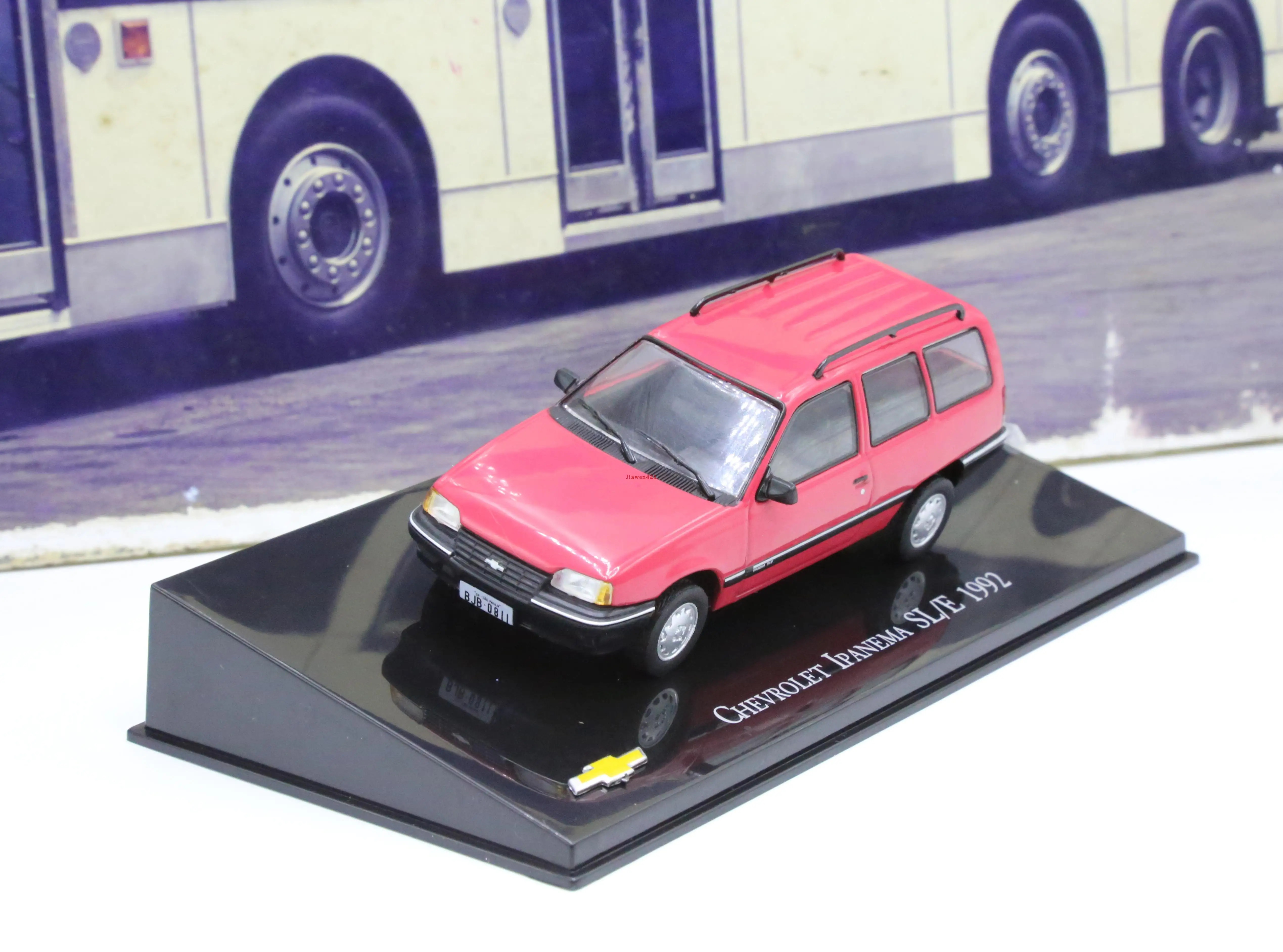 

1:43 IXO CHEVROLET IPANEMA SL/E 1992 High Simulation Alloy Car Model Collectible Toy Gift Souvenir Display Ornament