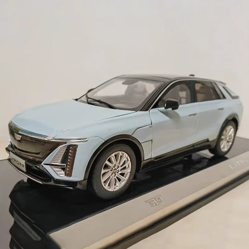 

1:18 Cadillac LYRIQ SUV модель электромобиля сплав модель автомобиля орнамент металлическая игрушка Коллекционная для подарка парню