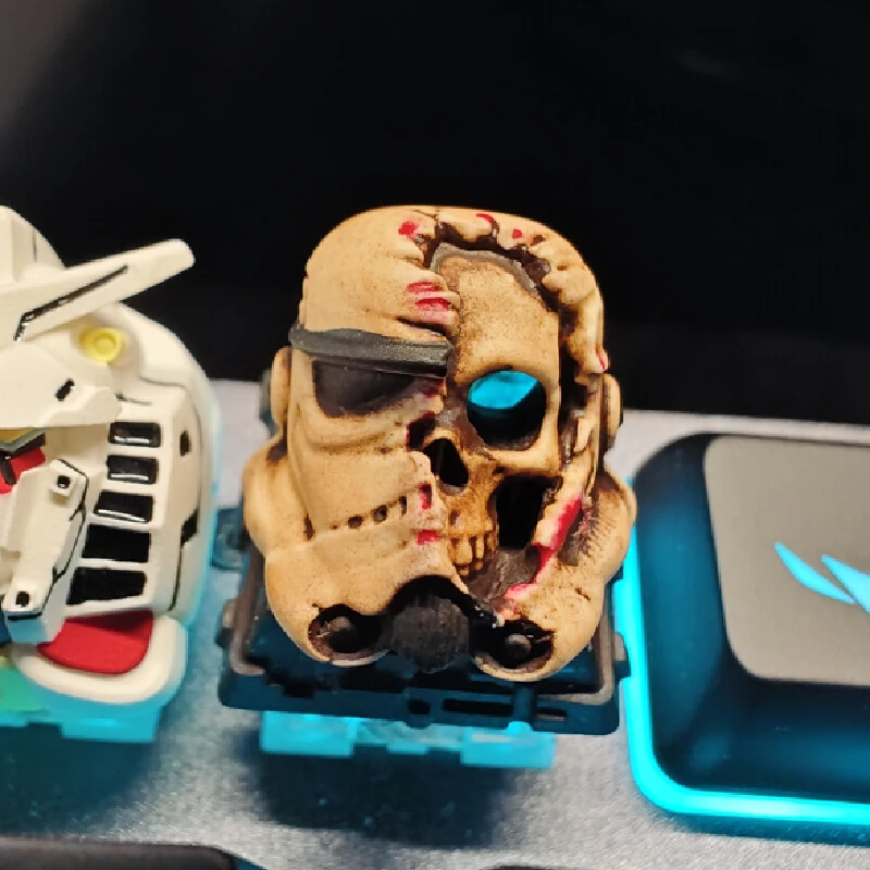 

Lobo Original Skull Light Transparent Keycaps Resin Desktop Ornament Cross Axis Keyboard Accessories Es Ccreativity Peripherals