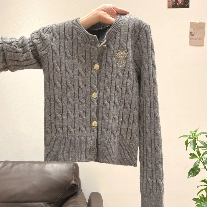 

Winter Twist Knitting Grey Embroidered Preppy-style Sweater Jacket for Women's Autumn Winter Korean Knitted Cardigan Top Buttons