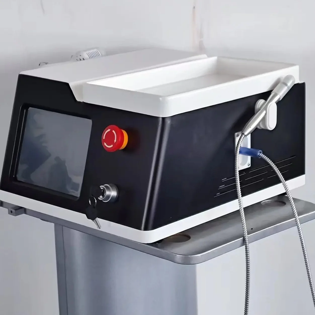 

CE Diode Laser Lipolysis Machine 980Nm 1470Nm Commercial Physiotherapy Device For Fat Reduction And Body ShapingT1