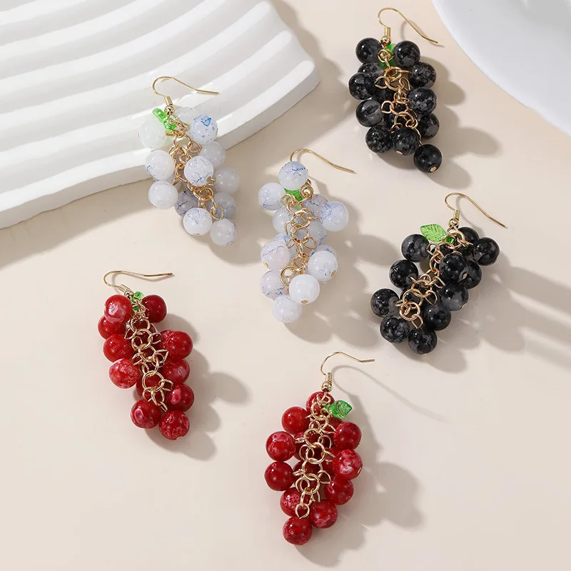 Vintage Red Black White Grape Earrings for Women Fashion Fresh Sweet Handmade Beaded Dangle Earring Party Wedding Daily Jewelry