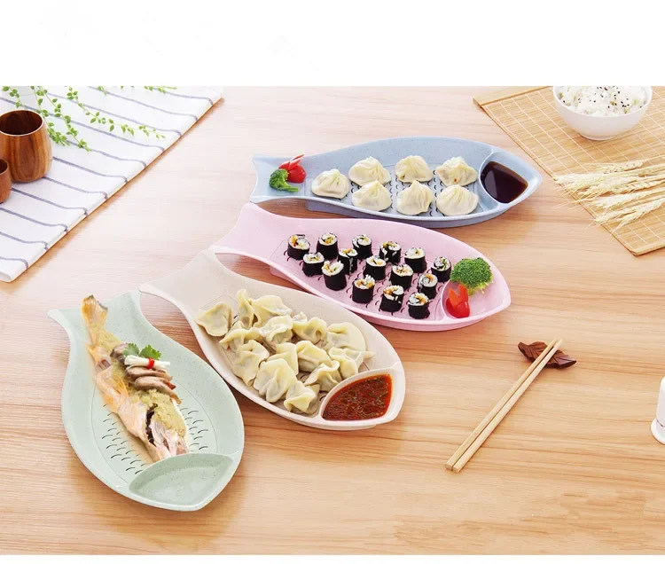 

Wheat Straw Fish Shaped Dumpling Plate Creative Dumpling Dishes With Vinegar Dish Sushi Plate Drain Pan OK 0552