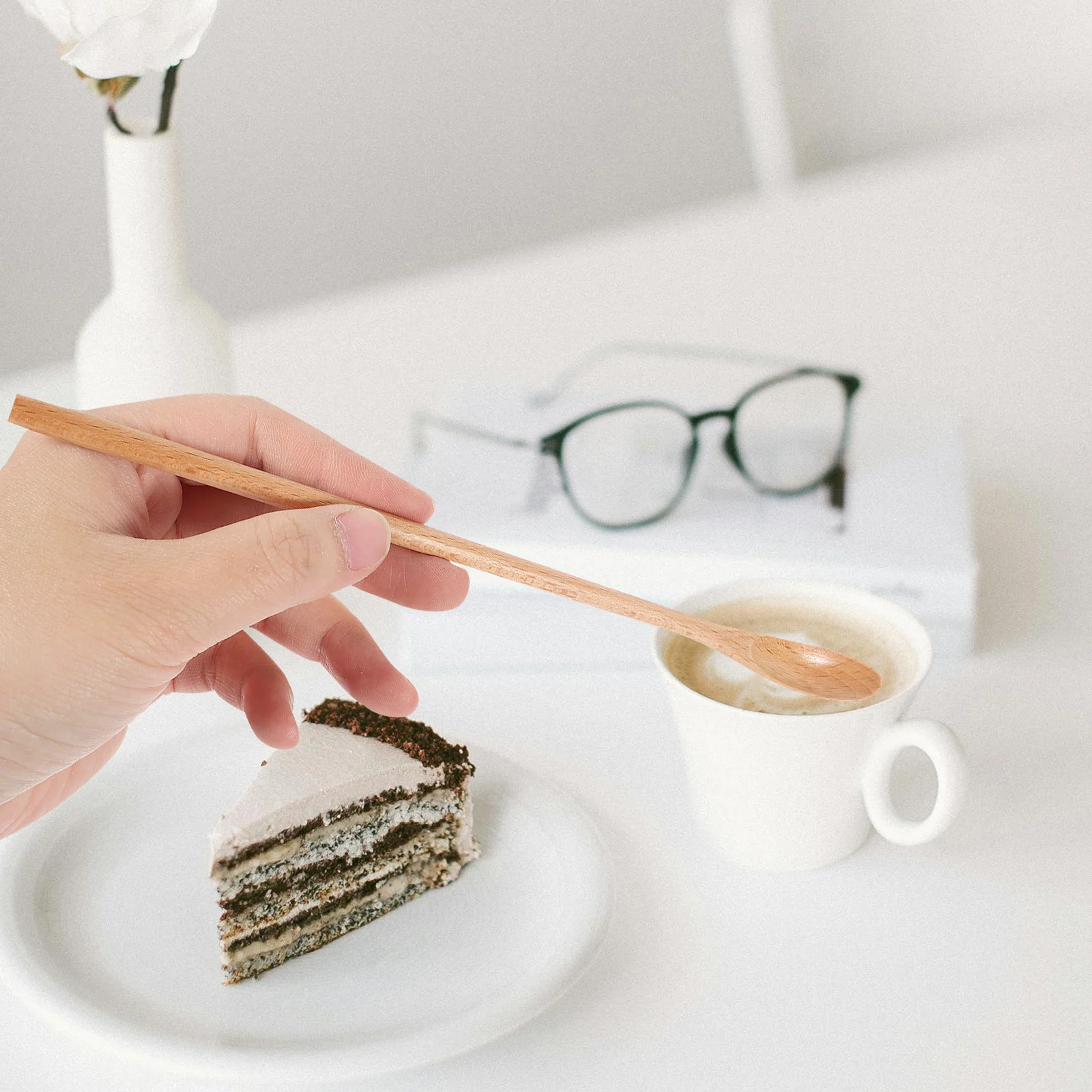 

2Pcs Coffee Stirring Spoon -Friendly Wooden Scoop Food Serving Kitchen Utensil Wood Tableware Ideal for Soup Stews