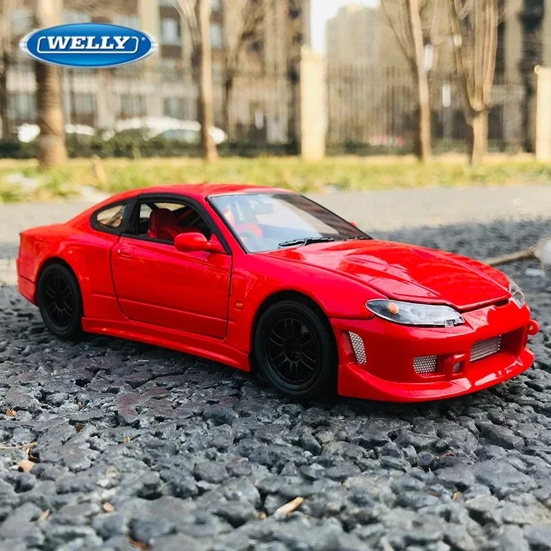 

1:24 WELLY Nissan Silvia S-15 Alloy Sports Car Model Diecast Metal Toy Vehicles Car Model Simulation Collection Gifts Toys Boys