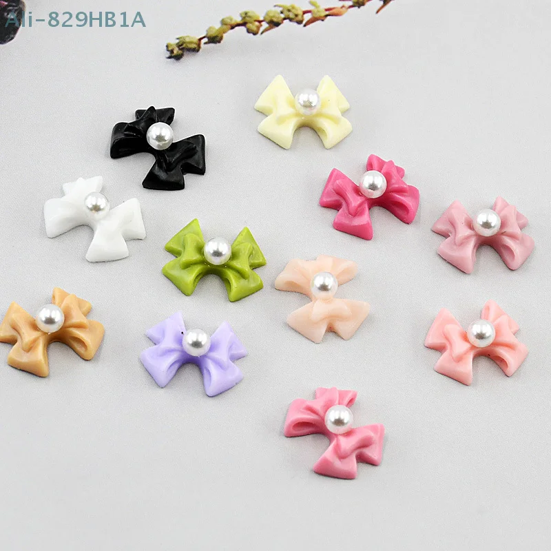 5PCS Mini Bow Pearl Charms 3D Bowknot Resin Nail Art Charms Vintage Simple Nail Art decorazioni Manicure Salon elegante regalo