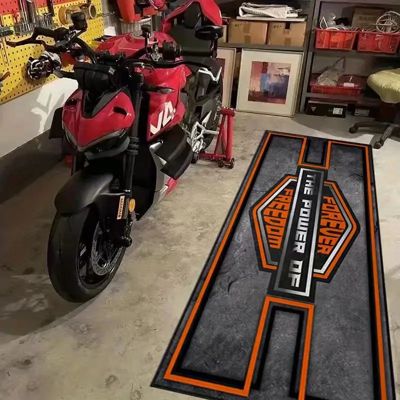 Eine goldene Diamant-Samt-Motorrad-Garagenmatte – Garagenbodenmatte und Motorrad-Parkmatte, Garagenbodenschutzmatte, Rennmotorrad-Displaymatte, geeignet für Motorrad-Enthusiasten und als Heimdekoration, stilvolles spor – Detail 6