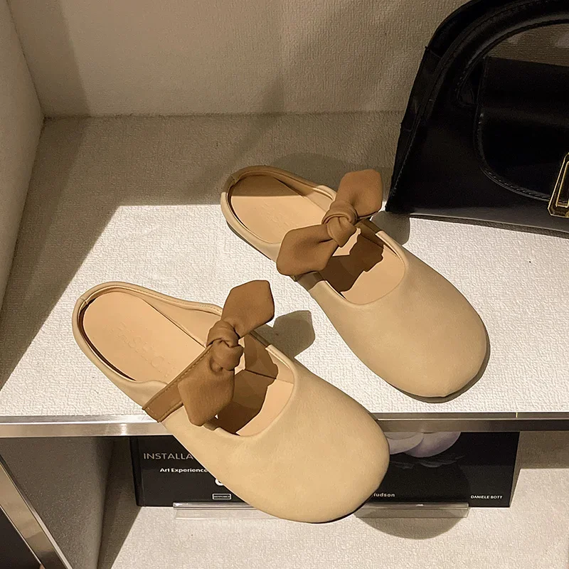 Classic Evergreen Ladies Summer Slippers Anti Slip Stable Outsole Timeless Design for All Season Indoor Outdoor Leisure Footwear