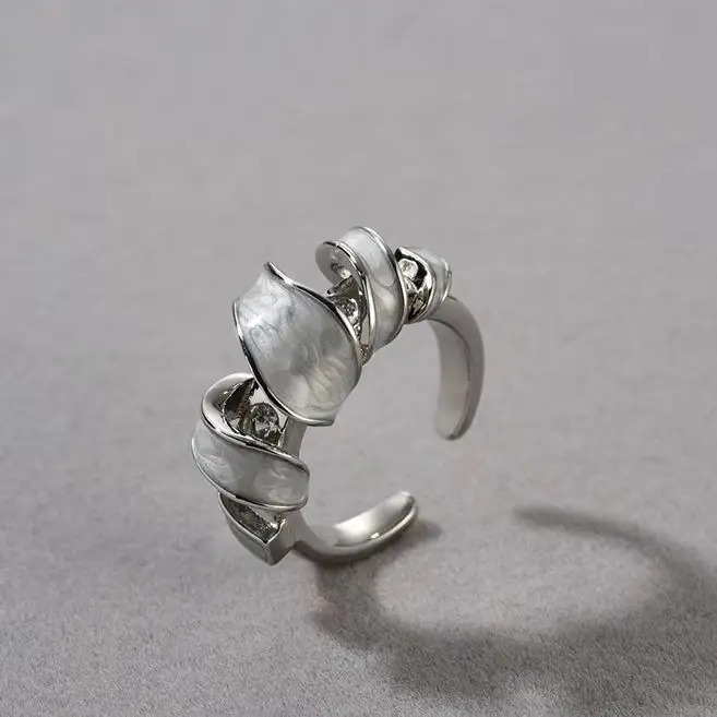 

Europe Minimalist Silver Zircon Open Ring Women Retro Everyday Wear Jewelry Trend