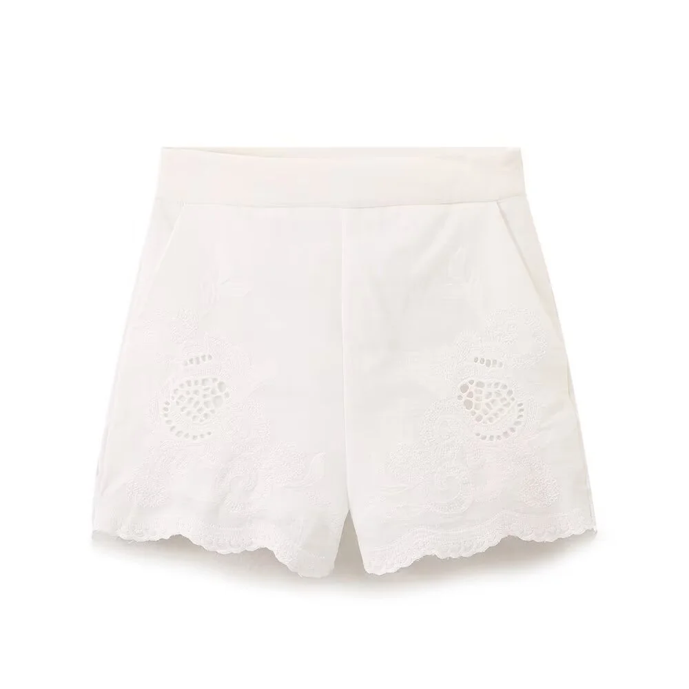 Autumn New Product Women's Casual Versatile Style Show Thin Carving Embroidery Hollow A-line High Waist Shorts